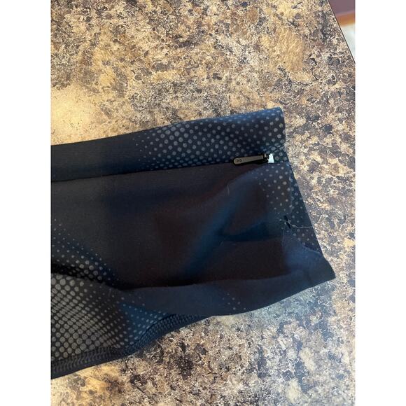 On Running Black Lumos Long Tight Size Small Zip Ankle - Picture 7 of 11